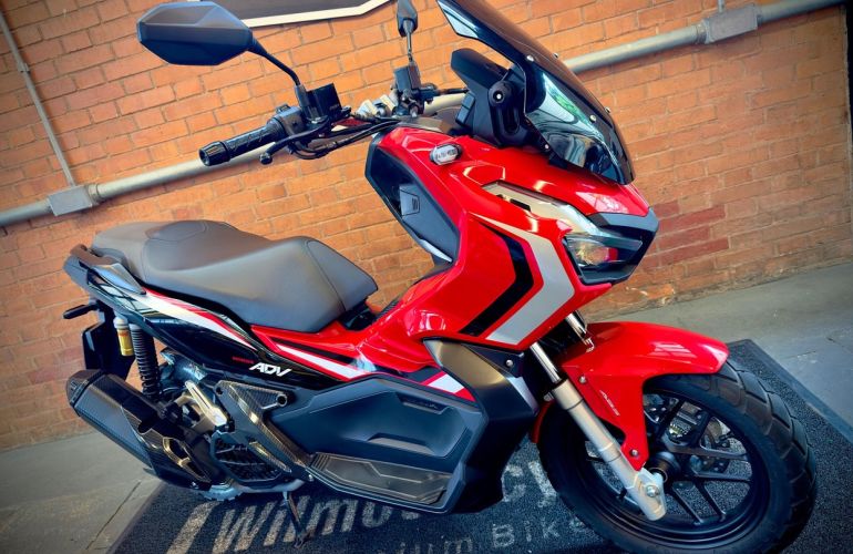 Honda ADV 150 - Foto #8