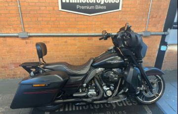 Harley-Davidson Street Glide Special - Foto #9
