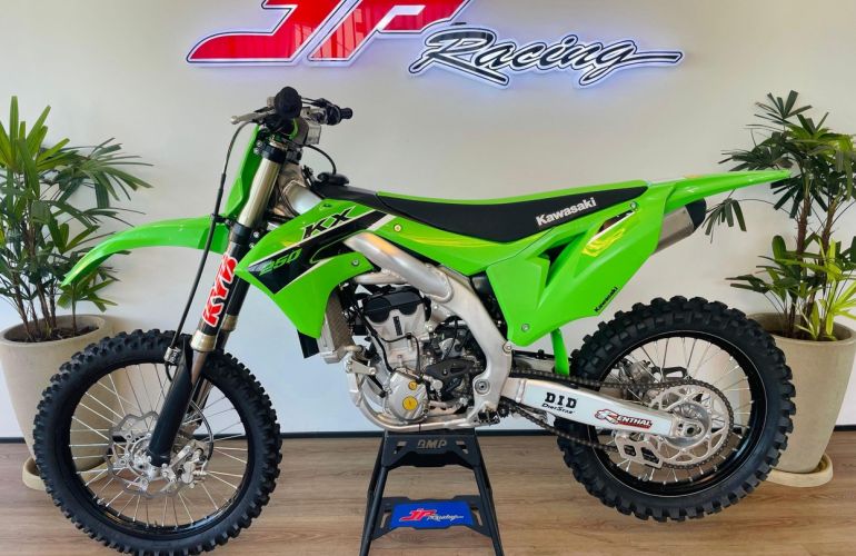 Kawasaki KX 250F - Foto #3