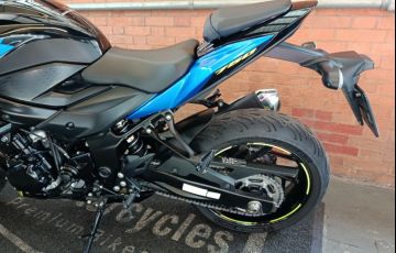 Suzuki Gsx S 750az - Foto #10