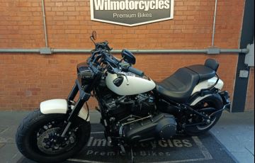 Harley-Davidson Softail Fat Bob 107 - Foto #2