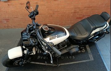 Harley-Davidson Softail Fat Bob 107 - Foto #4