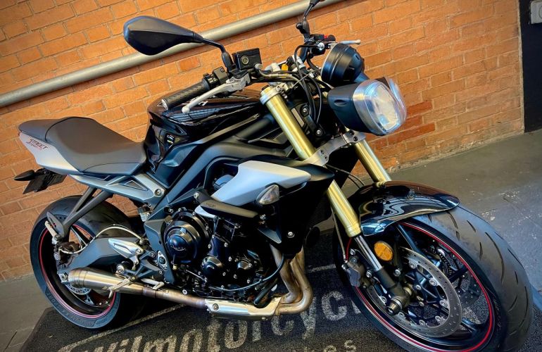 Triumph Street Triple 675 (ABS) - Foto #5