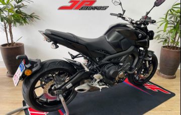 Yamaha MT 09 - Foto #3