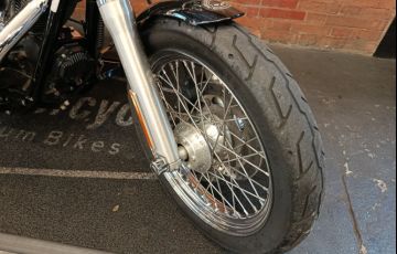 Harley-Davidson Dyna Super Glide Custom - Foto #8