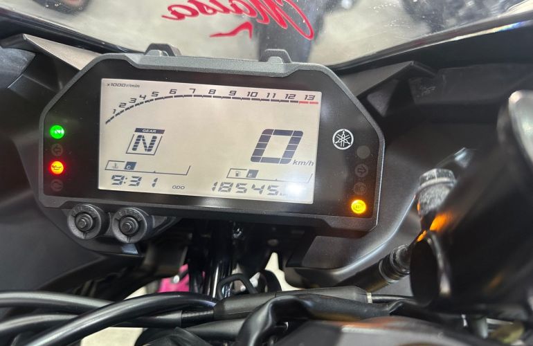 Yamaha YZF R3 (ABS) - Foto #8