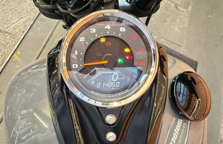 Harley-Davidson Softail Fat Bob 114 - Foto #9