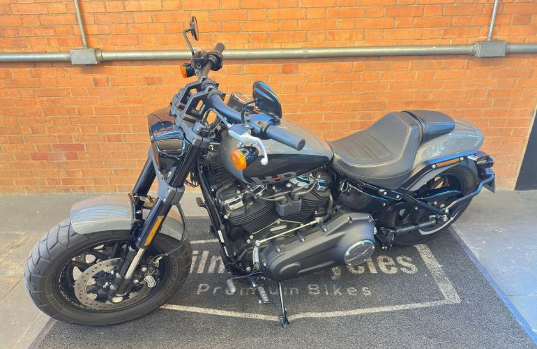 Harley-Davidson Softail Fat Bob 114 - Foto #10