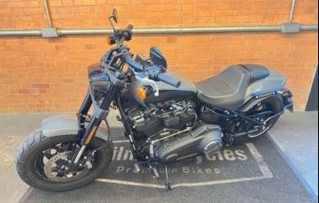 Harley-Davidson Softail Fat Bob 114 - Foto #10