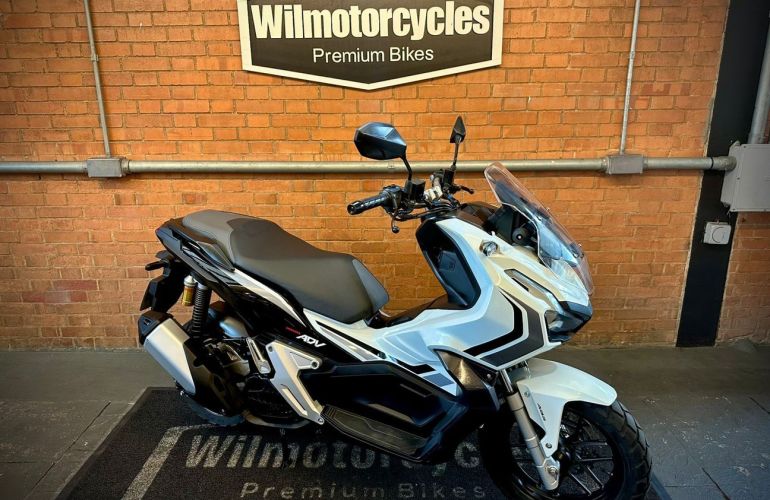 Honda ADV 150 - Foto #1