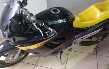 Suzuki Gsx 750 F - Foto #2
