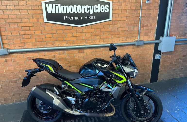 Kawasaki Ninja 300 - Foto #1