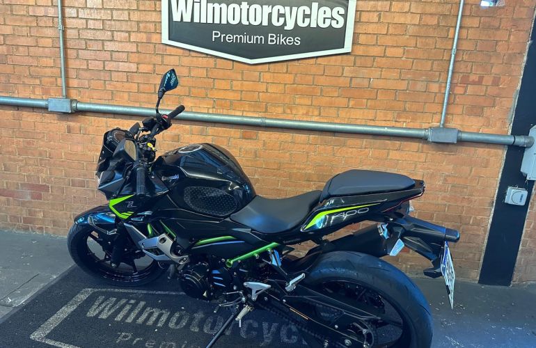 Kawasaki Ninja 300 - Foto #3
