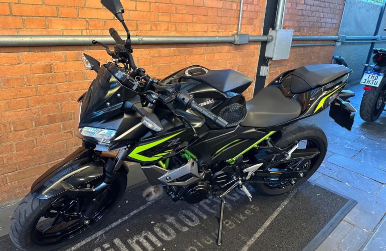 Kawasaki Ninja 300 - Foto #10