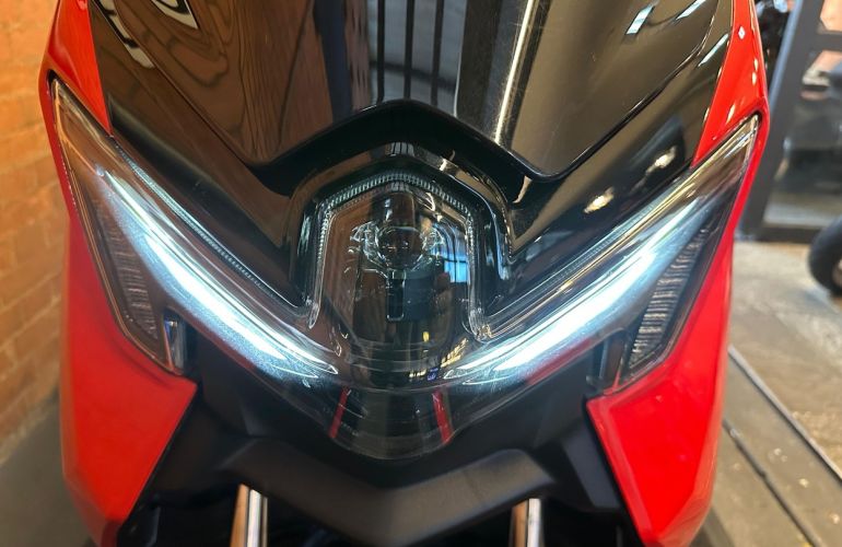 Yamaha Nmax Connected 160 Abs - Foto #10