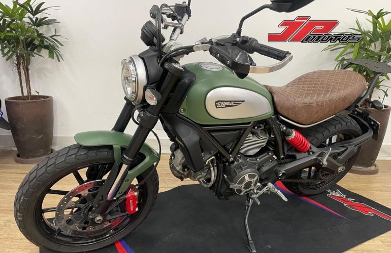Ducati Scrambler Icon - Foto #9