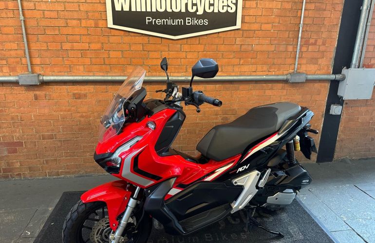 Honda Adv - Foto #1