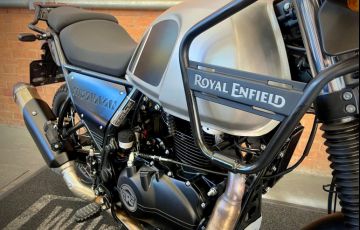 Royal Enfield Himalayan - Foto #10