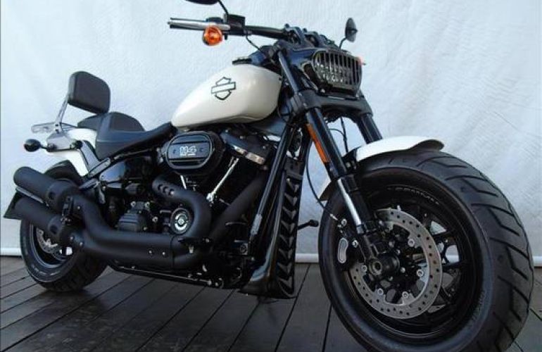 Harley-Davidson Dyna Fat Bob 114 - Foto #2
