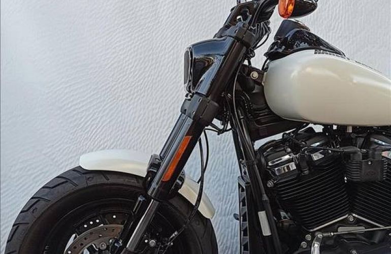 Harley-Davidson Dyna Fat Bob 114 - Foto #9