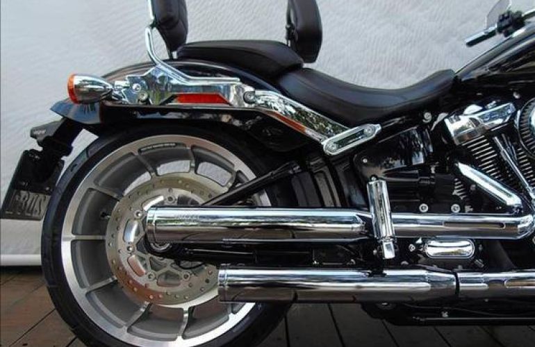 Harley-Davidson Softail Fat Boy 114 - Foto #4