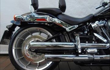 Harley-Davidson Softail Fat Boy 114 - Foto #4
