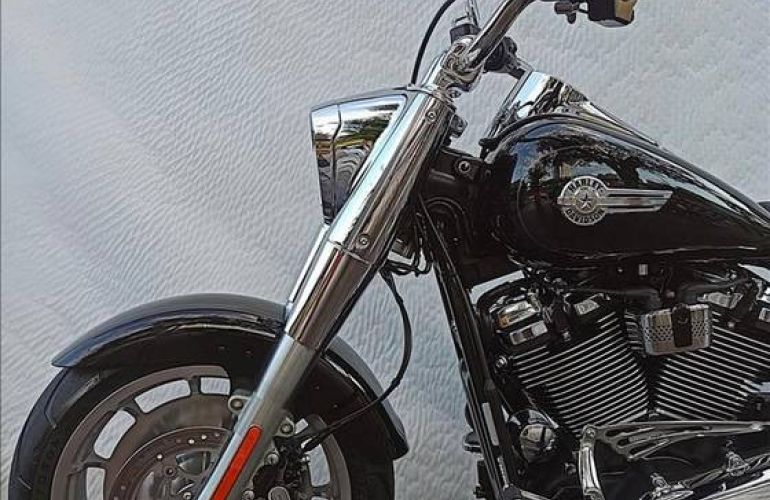 Harley-Davidson Softail Fat Boy 114 - Foto #10