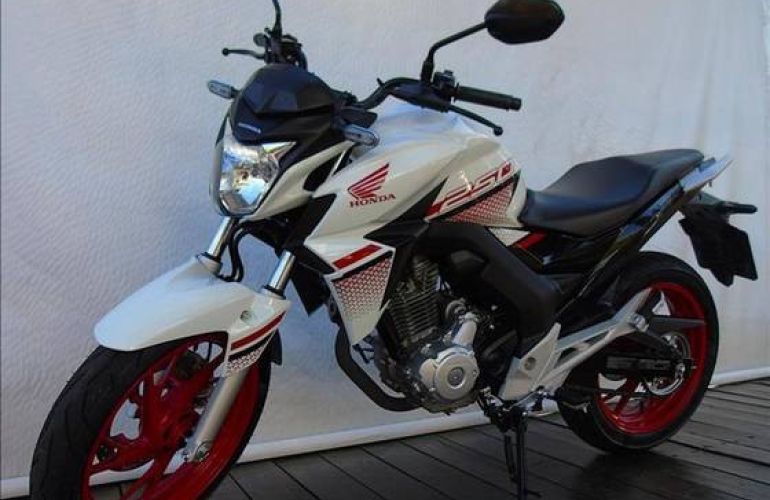 Honda Cb Twister - Foto #3