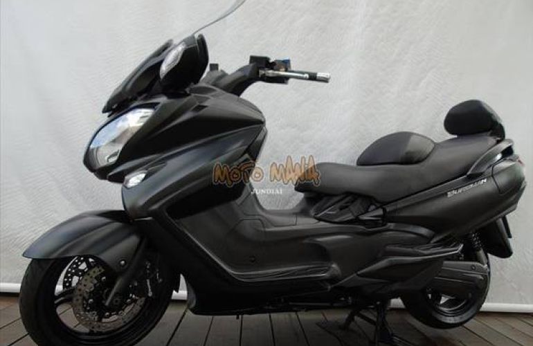 Suzuki Burgman 650 Executive - Foto #3