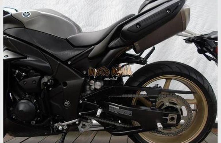 Yamaha YZF R1 - Foto #5