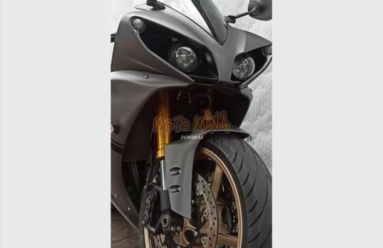 Yamaha YZF R1 - Foto #10