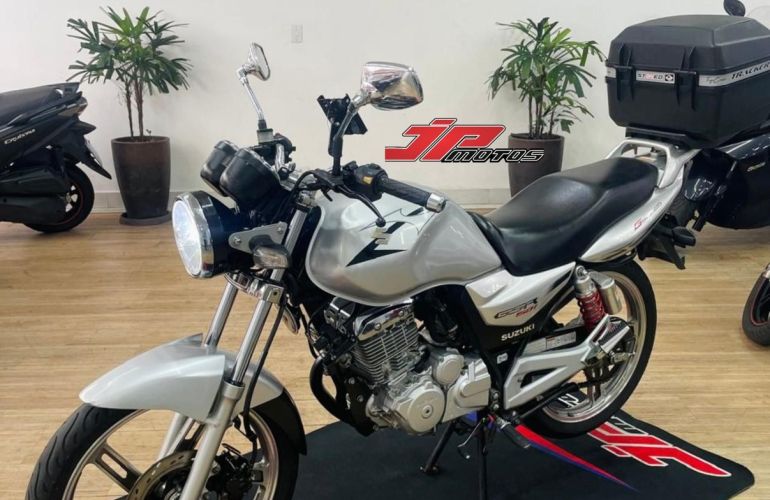 Suzuki GSR 150i - Foto #7