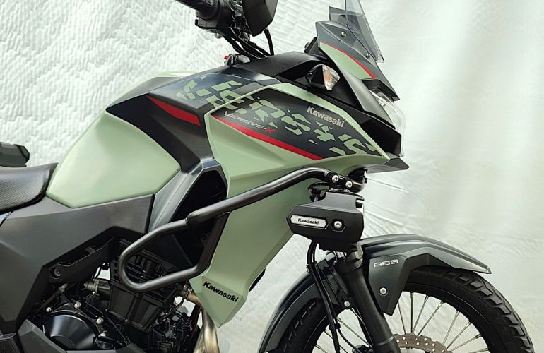 Kawasaki Versys-X 300 Tourer (ABS) - Foto #9
