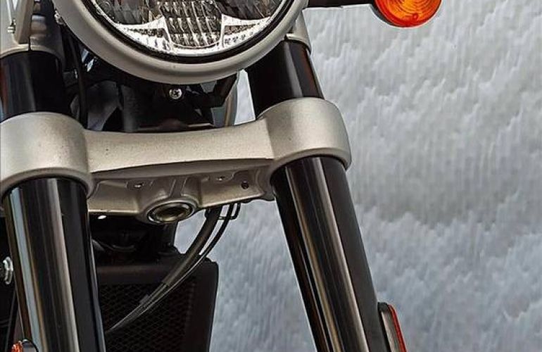 Royal Enfield Meteor 650 Interstellar - Foto #8