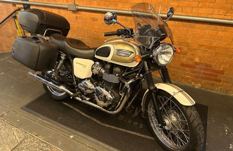 Triumph Bonneville T 100 865 - Foto #2