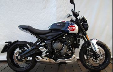 Triumph Trident Tribute