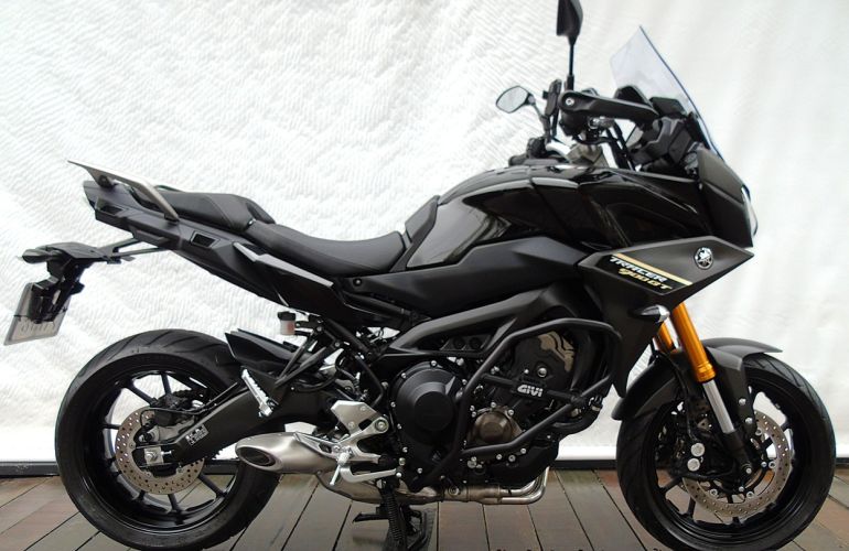 Yamaha MT 09 Tracer - Foto #1