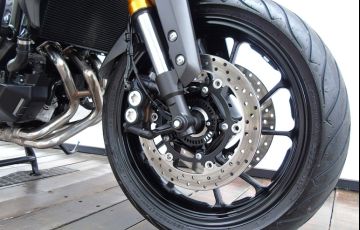 Yamaha MT 09 Tracer - Foto #7