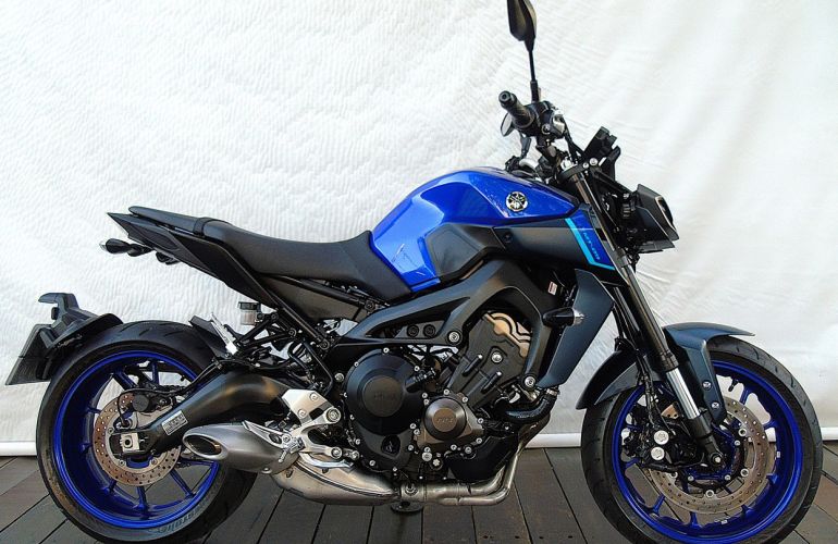 Yamaha MT 09 - Foto #1