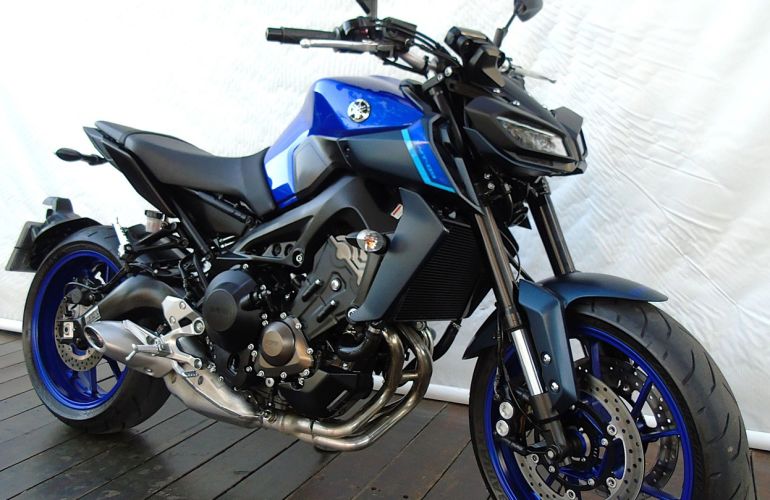 Yamaha MT 09 - Foto #2