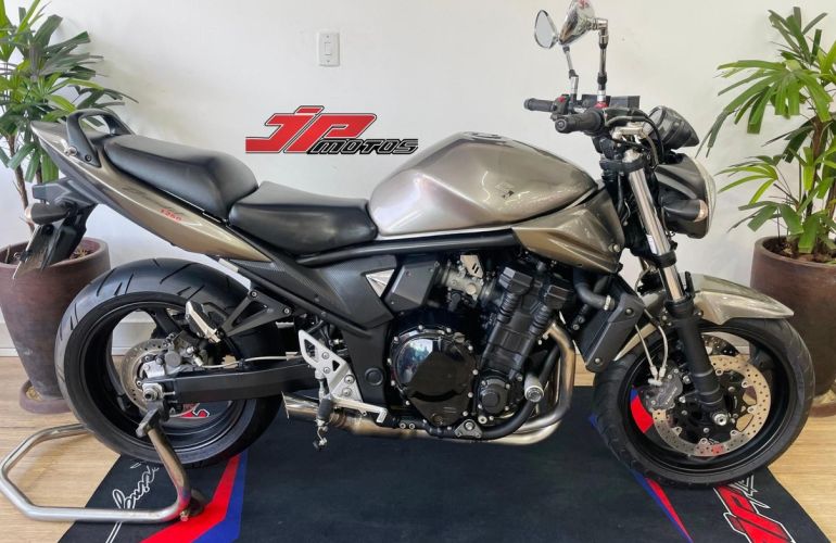 Suzuki Bandit 1250 - Foto #2