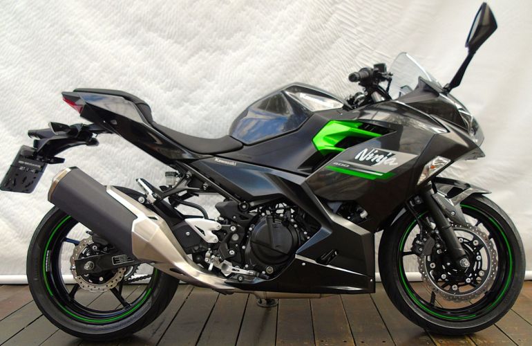 Kawasaki Ninja 400 - Foto #1