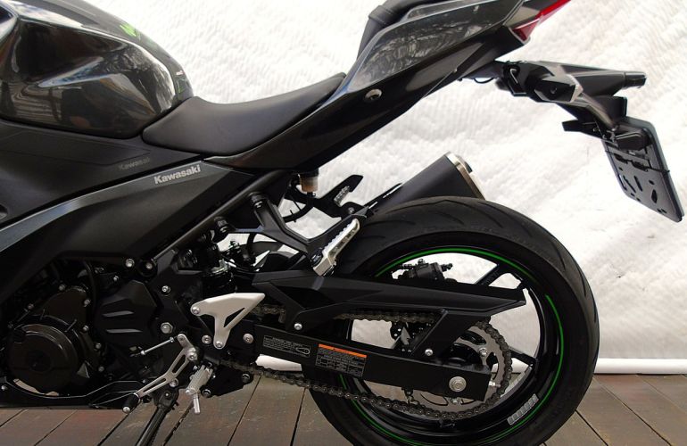 Kawasaki Ninja 400 - Foto #5
