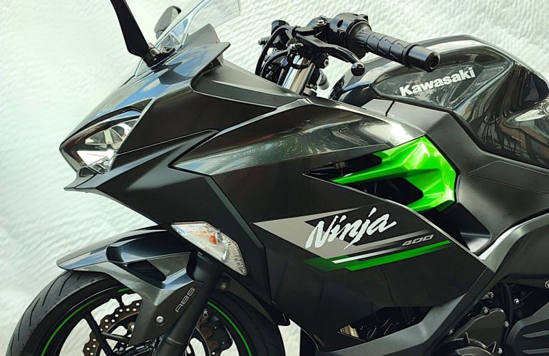 Kawasaki Ninja 400 - Foto #10