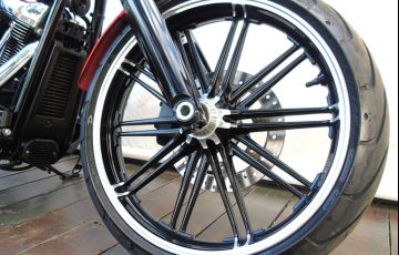 Harley-Davidson Softail Breakout 114 - Foto #7