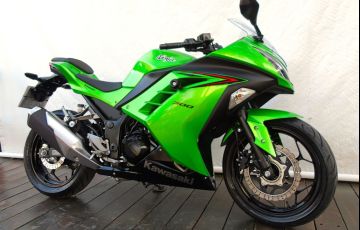 Kawasaki Ninja 300 - Foto #2