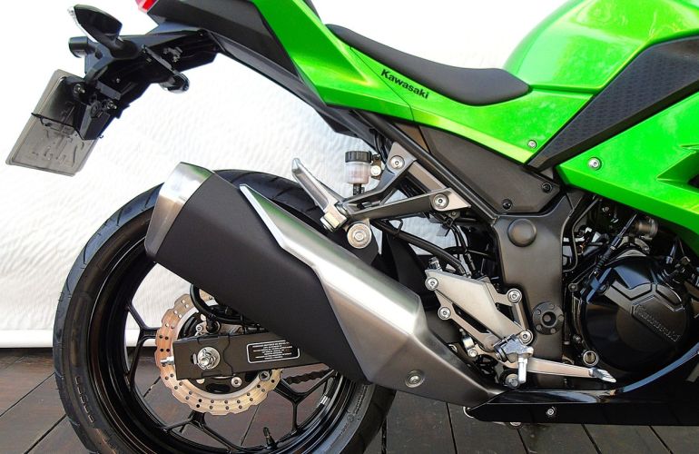 Kawasaki Ninja 300 - Foto #4