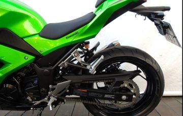 Kawasaki Ninja 300 - Foto #5
