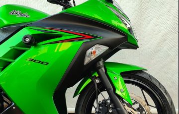 Kawasaki Ninja 300 - Foto #8