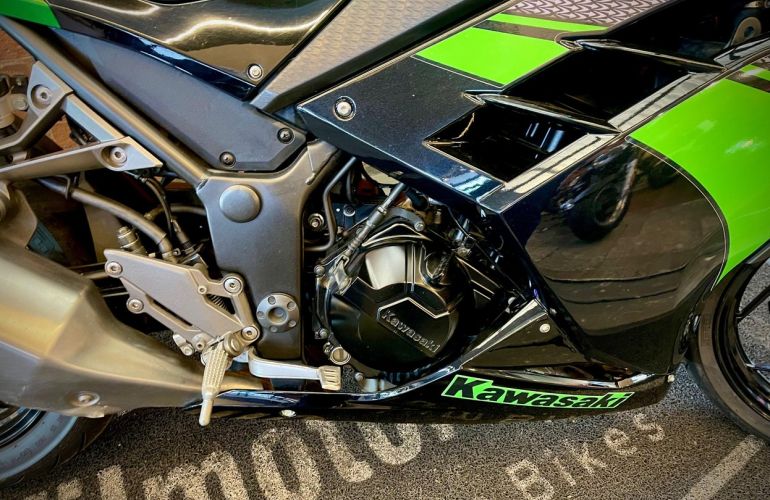 Kawasaki Ninja 300 - Foto #6